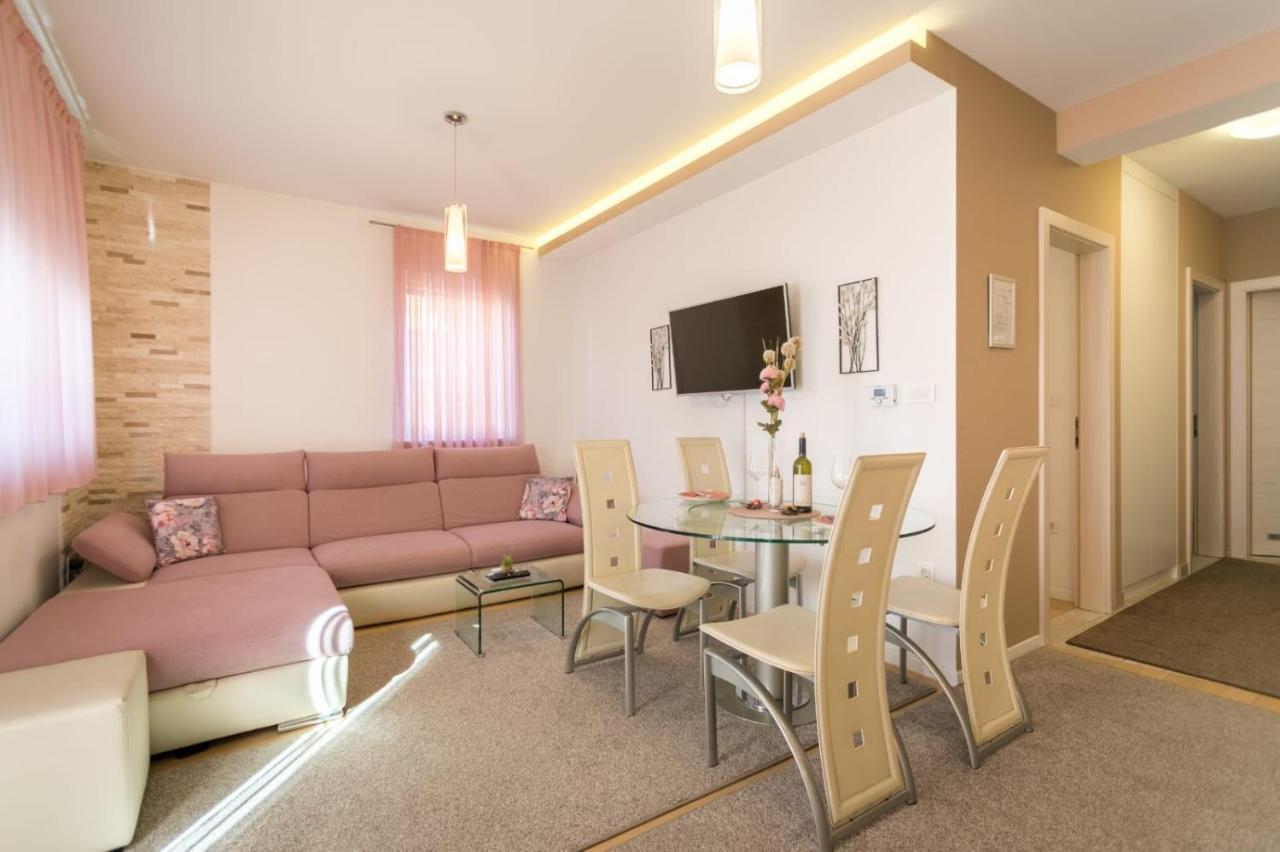 Apartment Sara - Free Parking For 2 Cars Zagreb Exterior photo